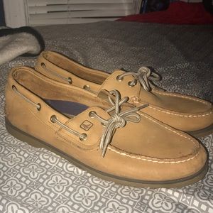 Sperry Boat Shoes Tan